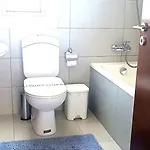 Colonial 32 פריווליה