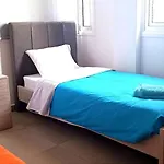 Colonial 32 *