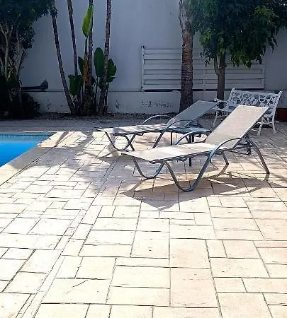 Colonial 32 * Perivólia