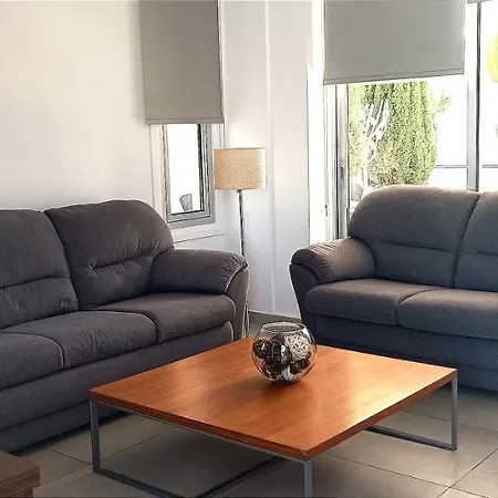 Villa Colonial 32 Perivólia