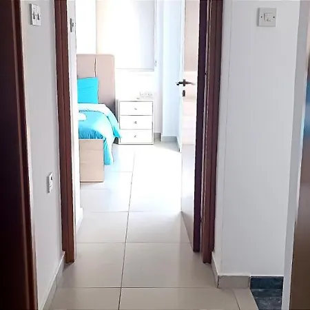 Vilă Colonial 32 *